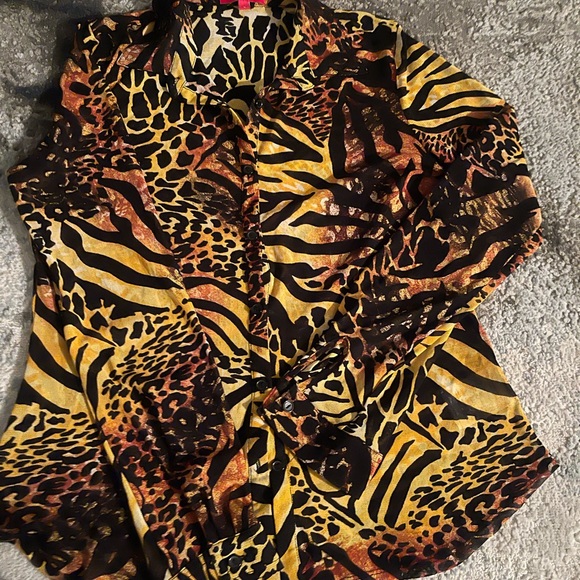 Guess Shirt - Picture 3 of 5